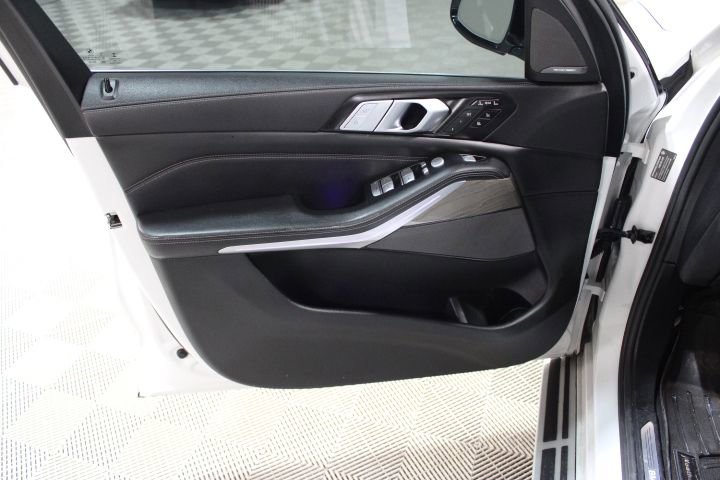 Used 2019 BMW X7 xDrive50i w/ Dynamic Handling Package image 21