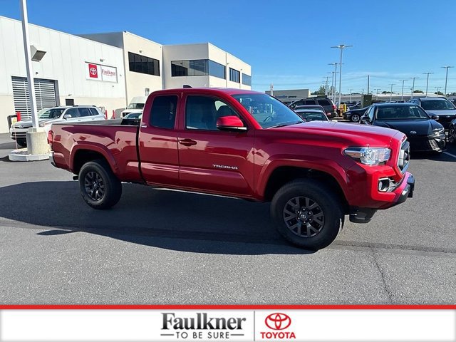 Certified 2023 Toyota Tacoma SR5 AWD/4WD image 5