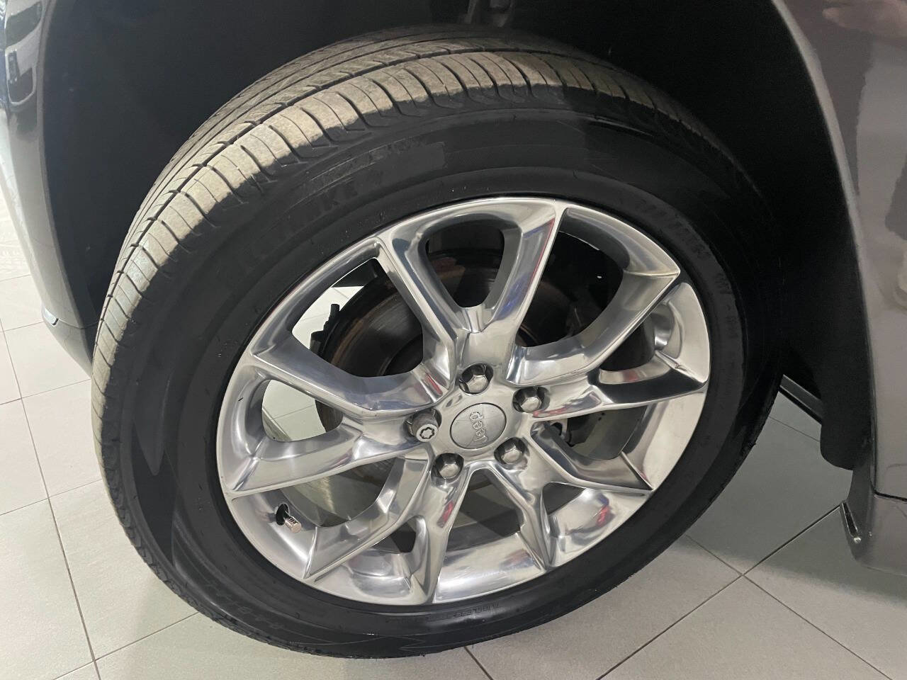 Used 2016 Jeep Grand Cherokee Summit AWD/4WD image 12
