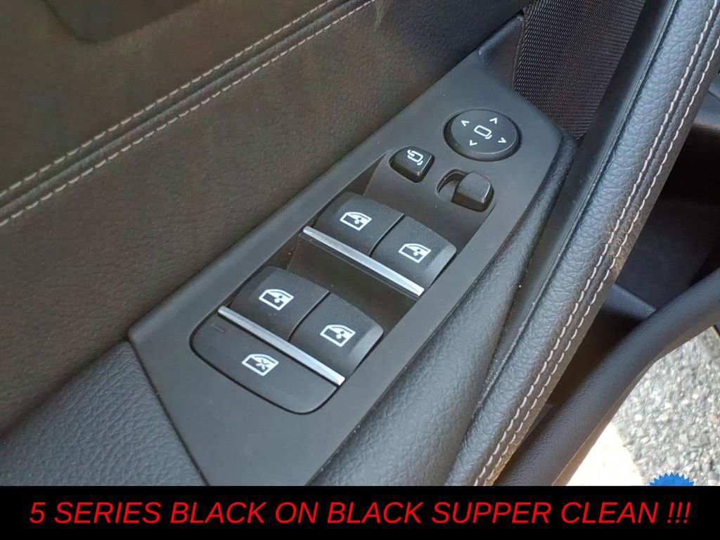 Used 2023 BMW 530i xDrive image 14