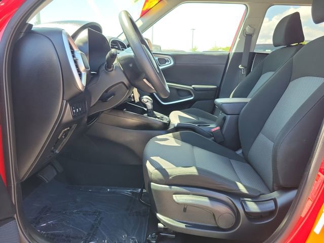Used 2024 Kia Soul LX w/ Option Group 015 image 18