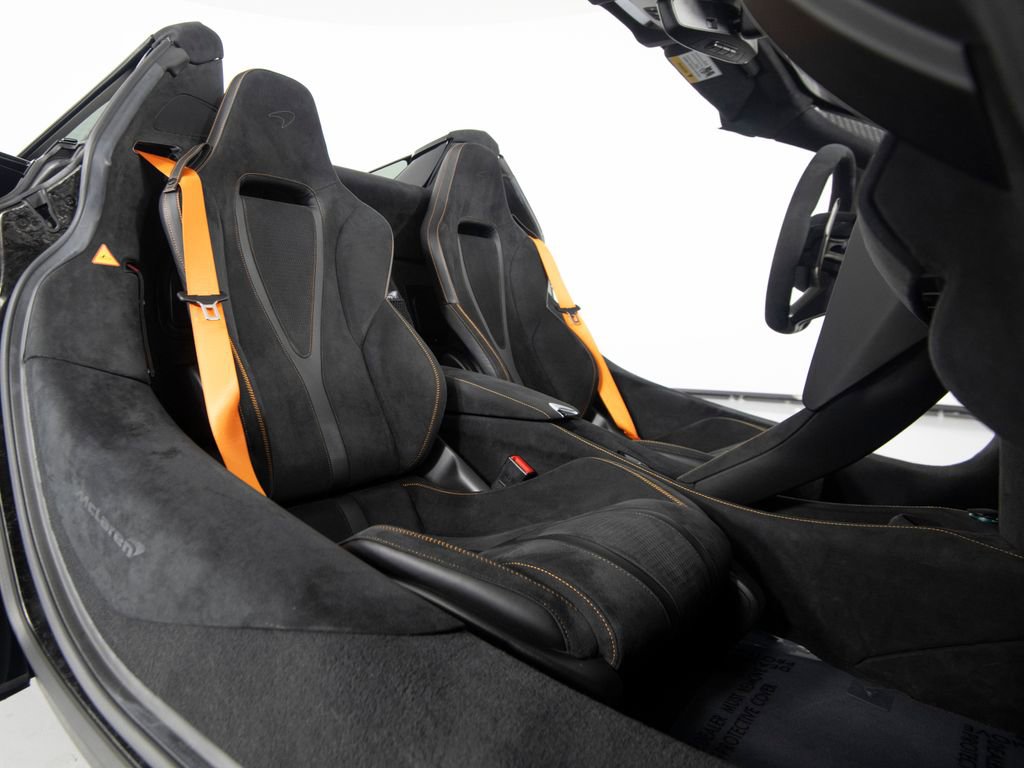 Used 2024 McLaren 750S Spider image 36