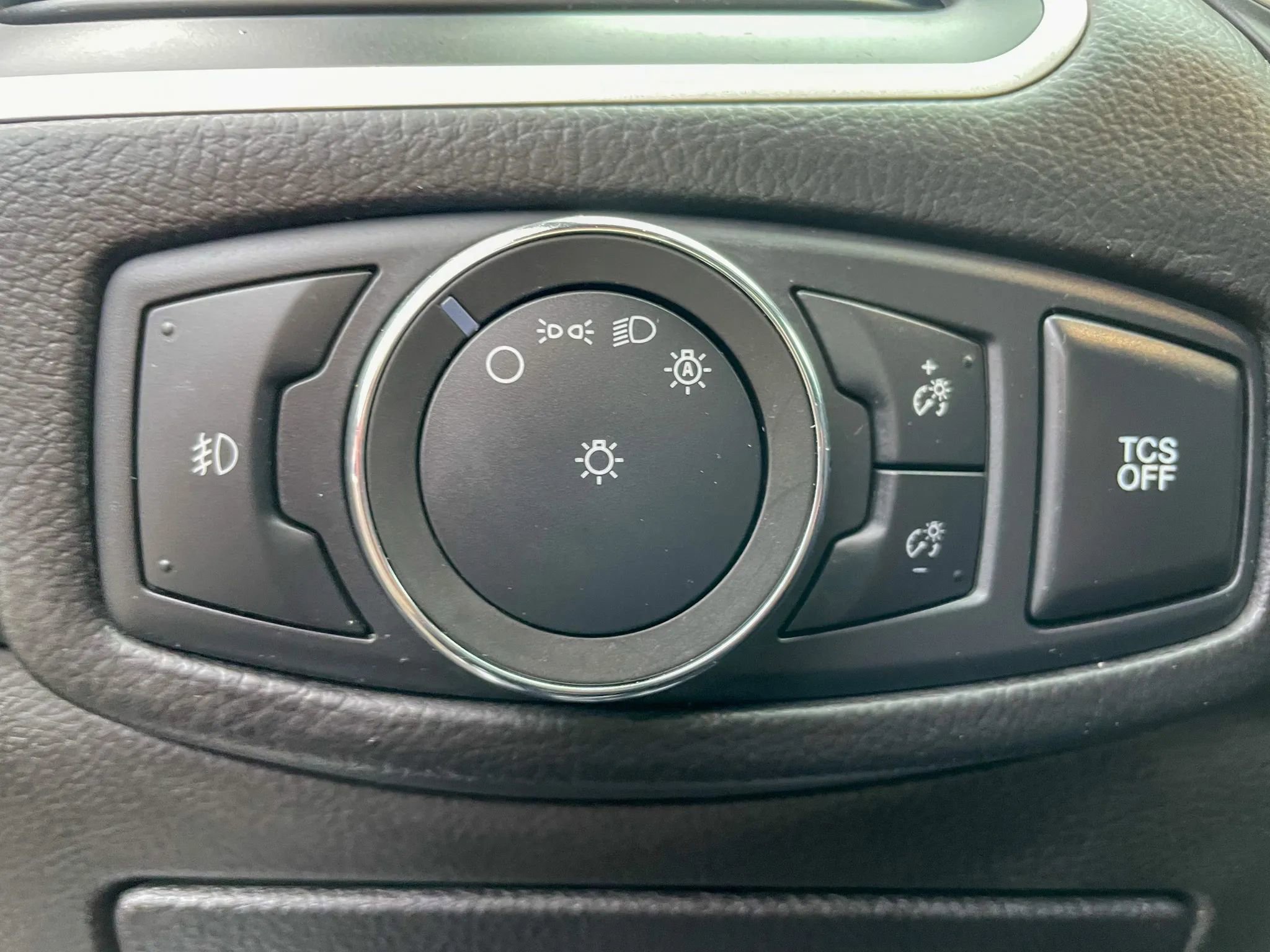 Used 2021 Ford Edge SEL w/ Cargo Accessory Package image 13