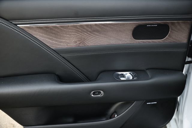 Used 2023 Genesis G90 3.5T image 26
