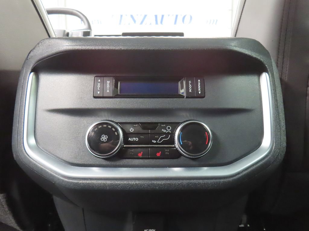 Used 2025 Ford Expedition Platinum w/ Platinum Ultimate Package AWD/4WD image 11