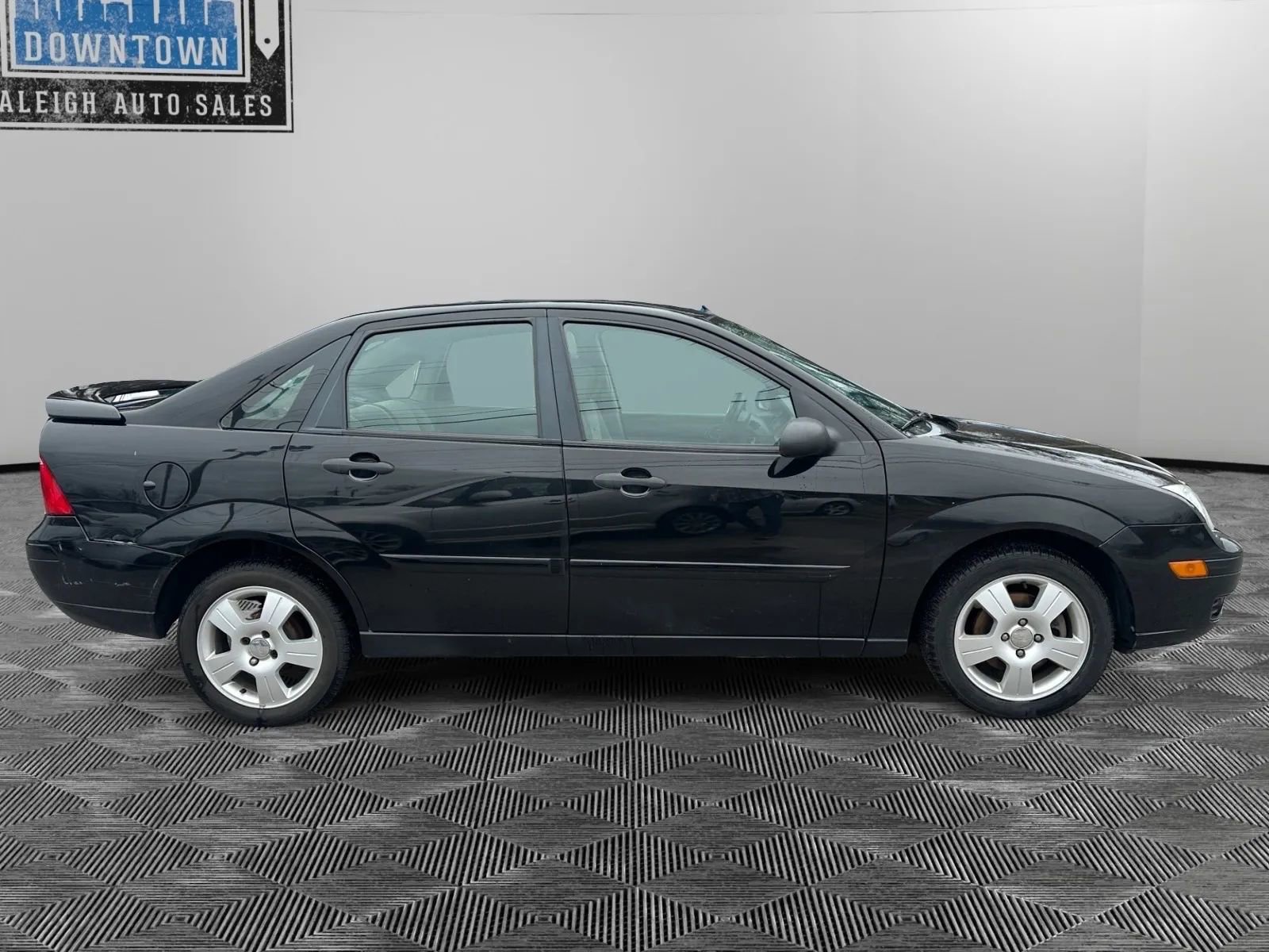 Used 2007 Ford Focus SE image 5