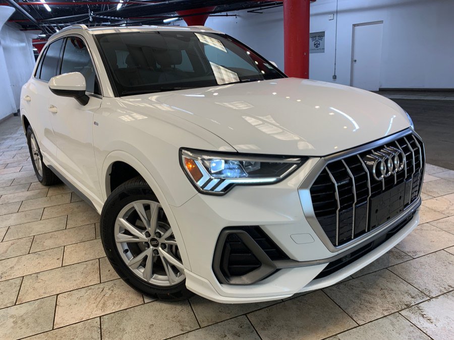 Used 2023 Audi Q3 2.0T Premium w/ Convenience Package AWD/4WD image 3