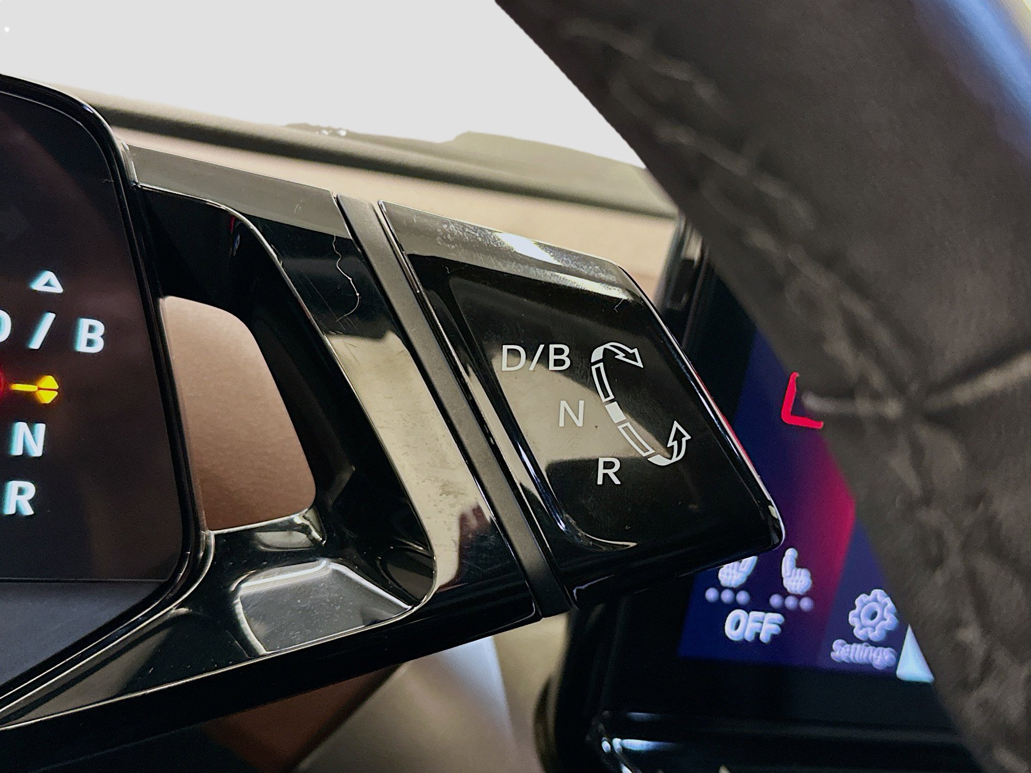 Used 2023 Volkswagen ID.4 Pro image 25