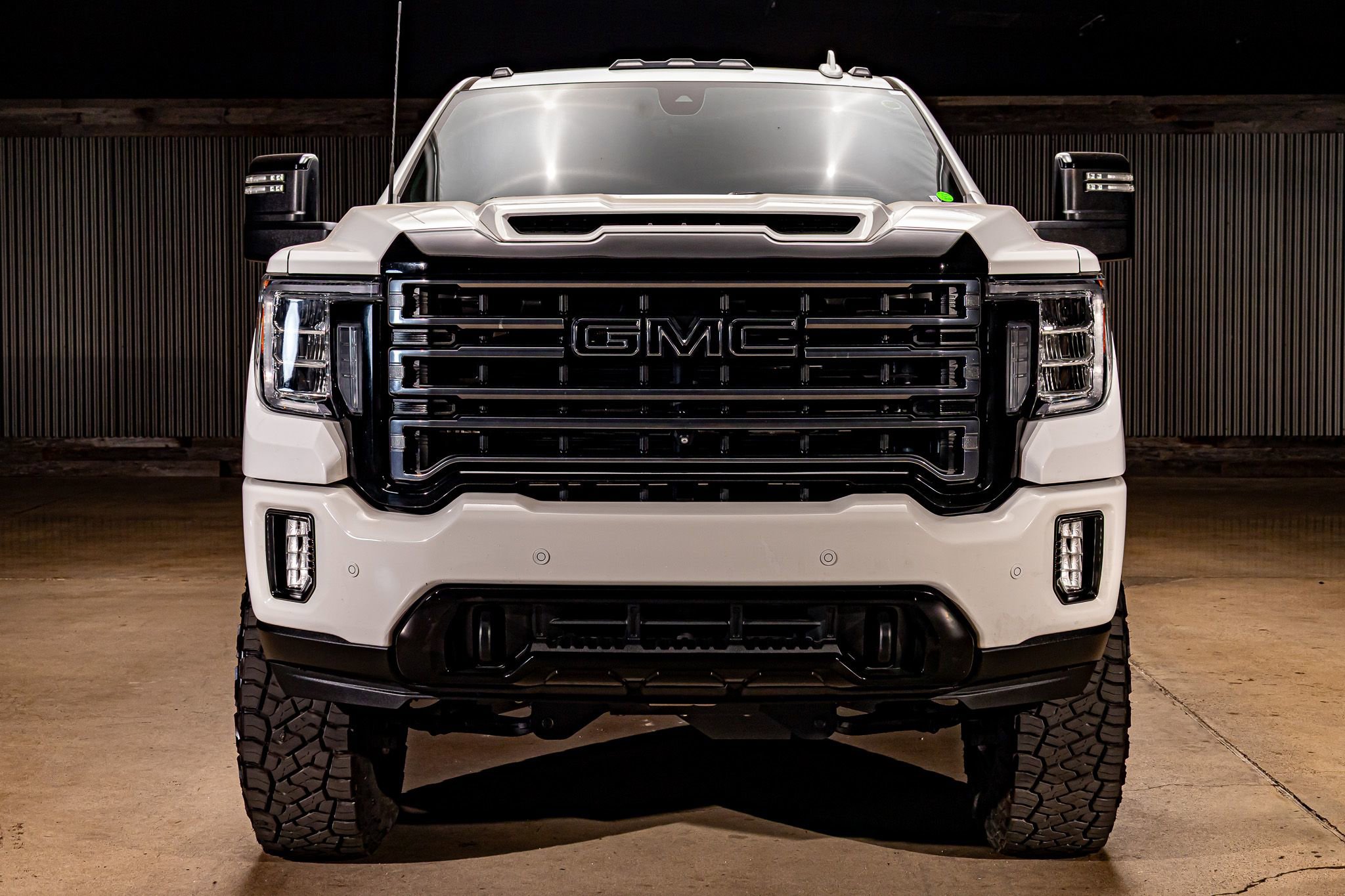 Used 2021 GMC Sierra 2500 AT4 w/ AT4 Premium Plus Package video 2