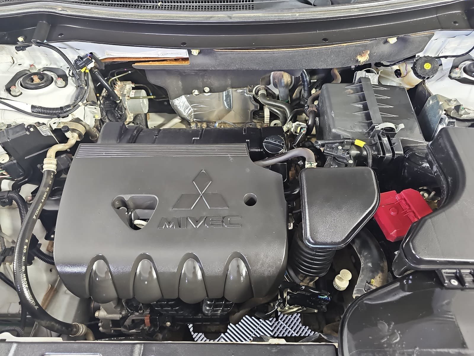 Used 2020 Mitsubishi Outlander SE FWD image 30