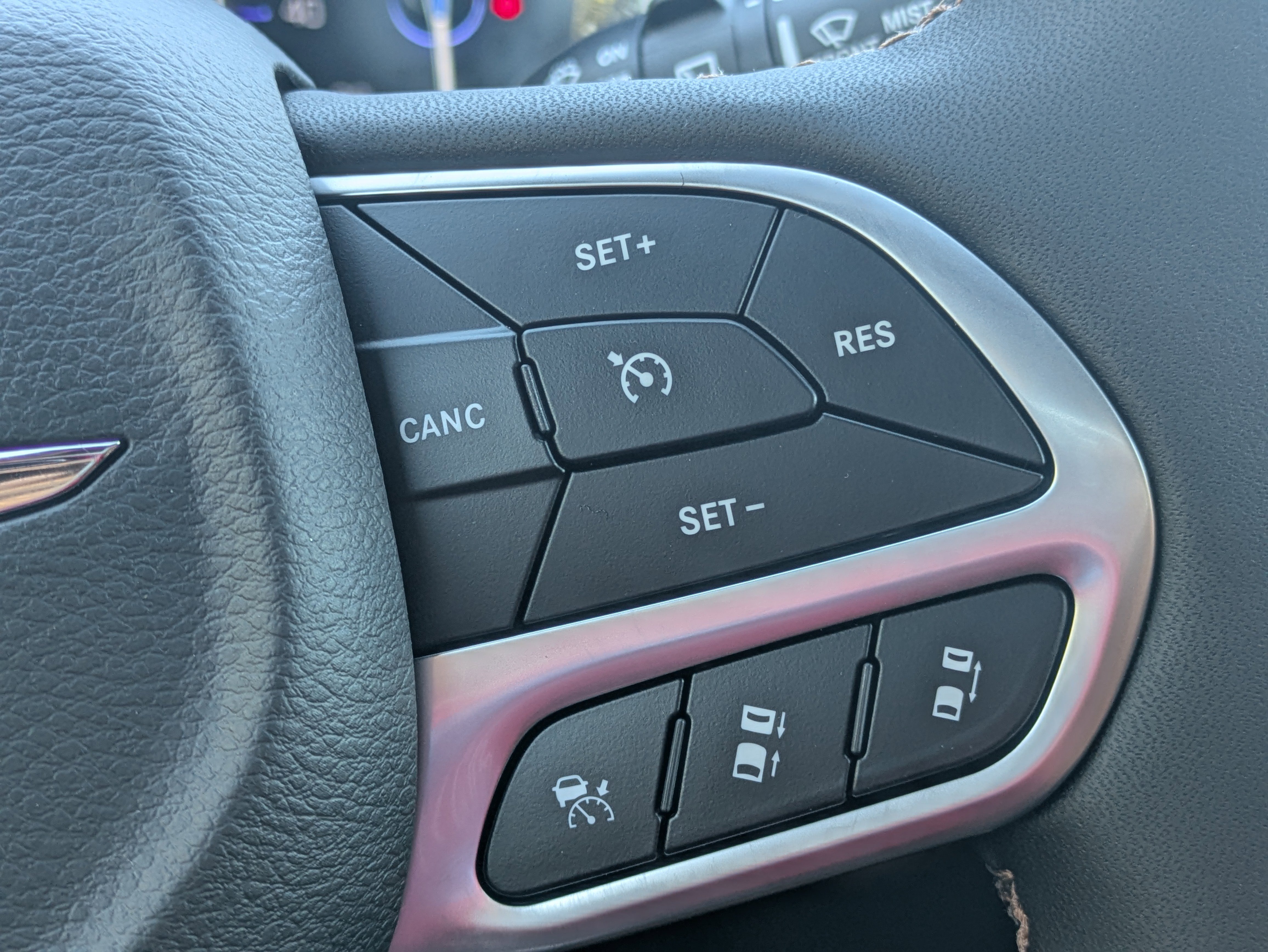 New 2026 Chrysler Pacifica Pinnacle w/ Trailer Tow Group image 27