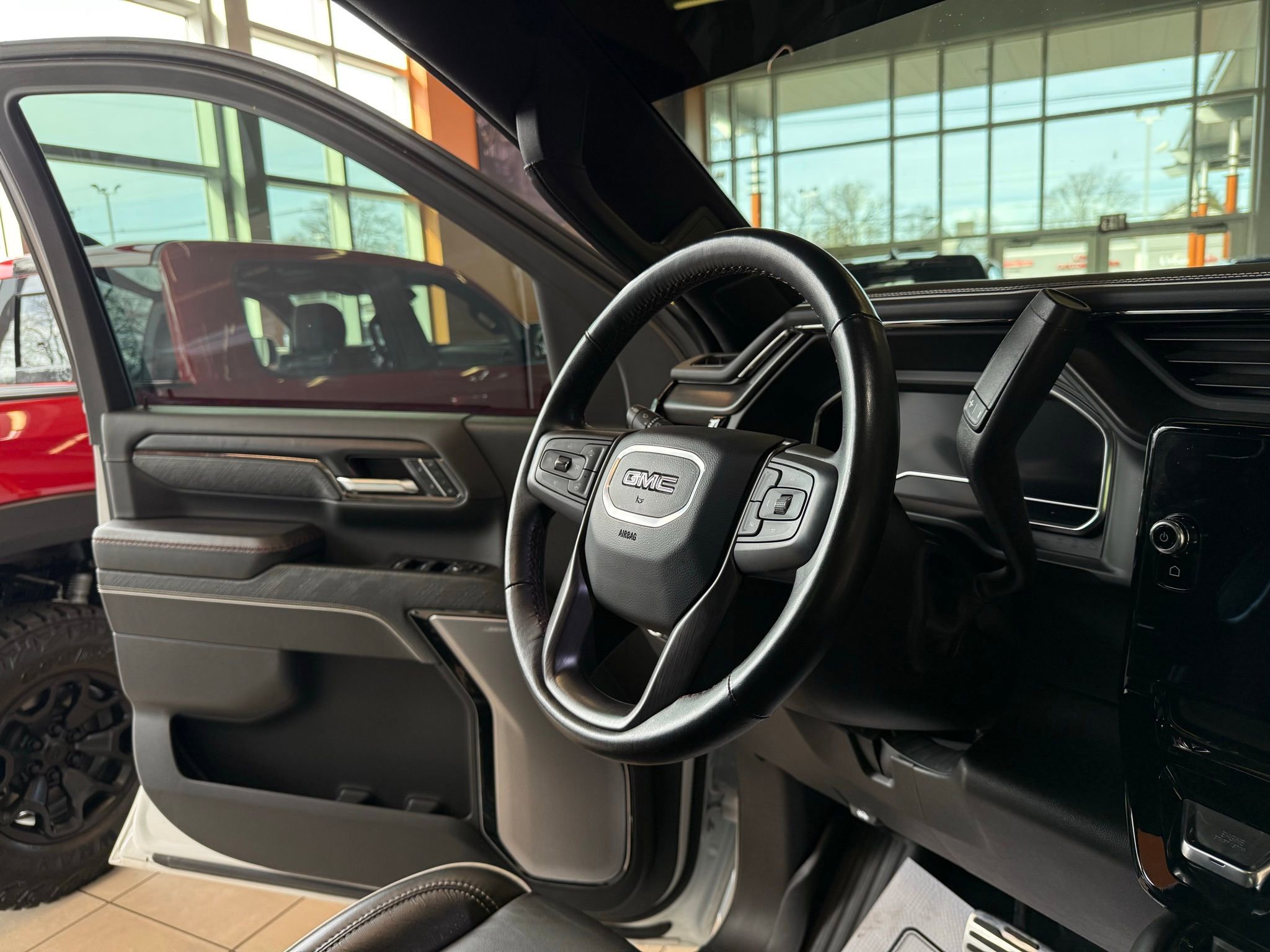 Used 2024 GMC Sierra 2500 AT4X image 33