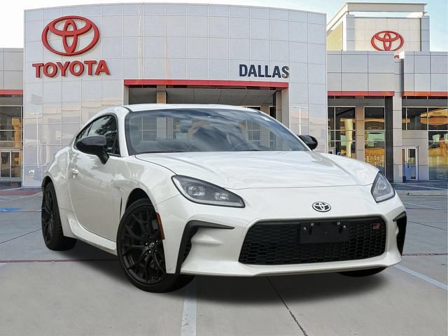 Used 2026 Toyota GR86 Premium w/ Performance Package RWD image 1