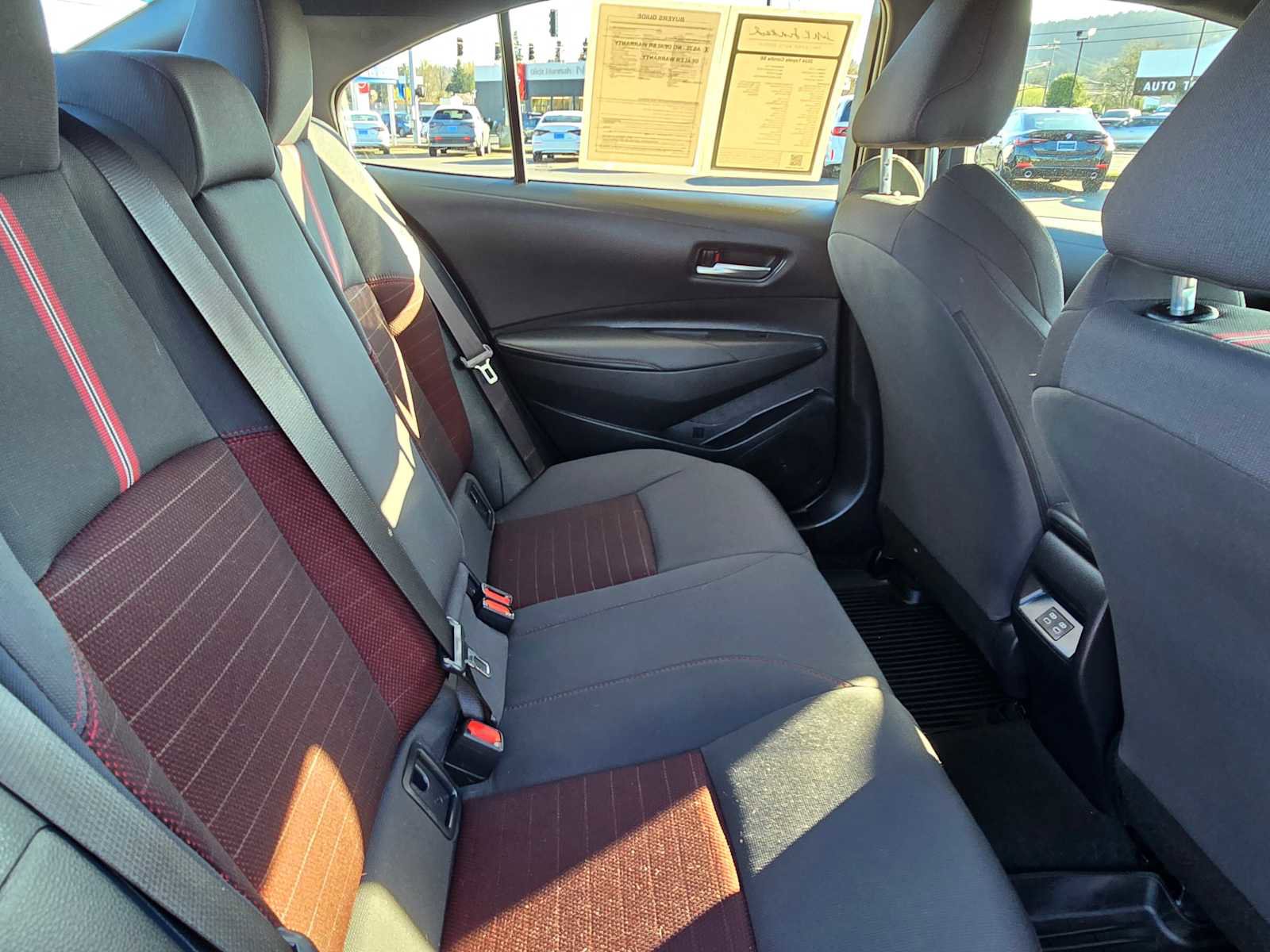 Used 2024 Toyota Corolla SE w/ SE Premium Package image 12