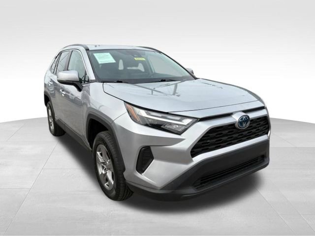 Used 2024 Toyota RAV4 XLE image 1