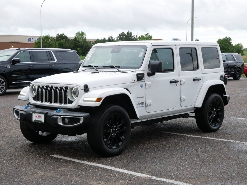 Used 2024 Jeep Wrangler Unlimited Sahara AWD/4WD image 5