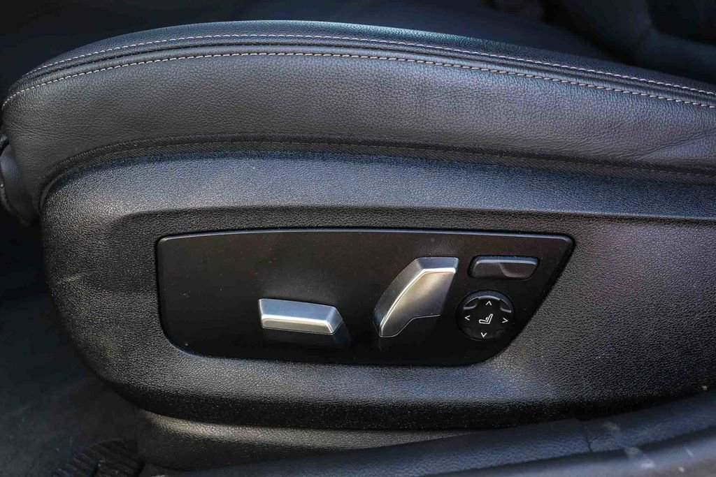 Certified 2023 BMW 530i w/ Convenience Package image 24