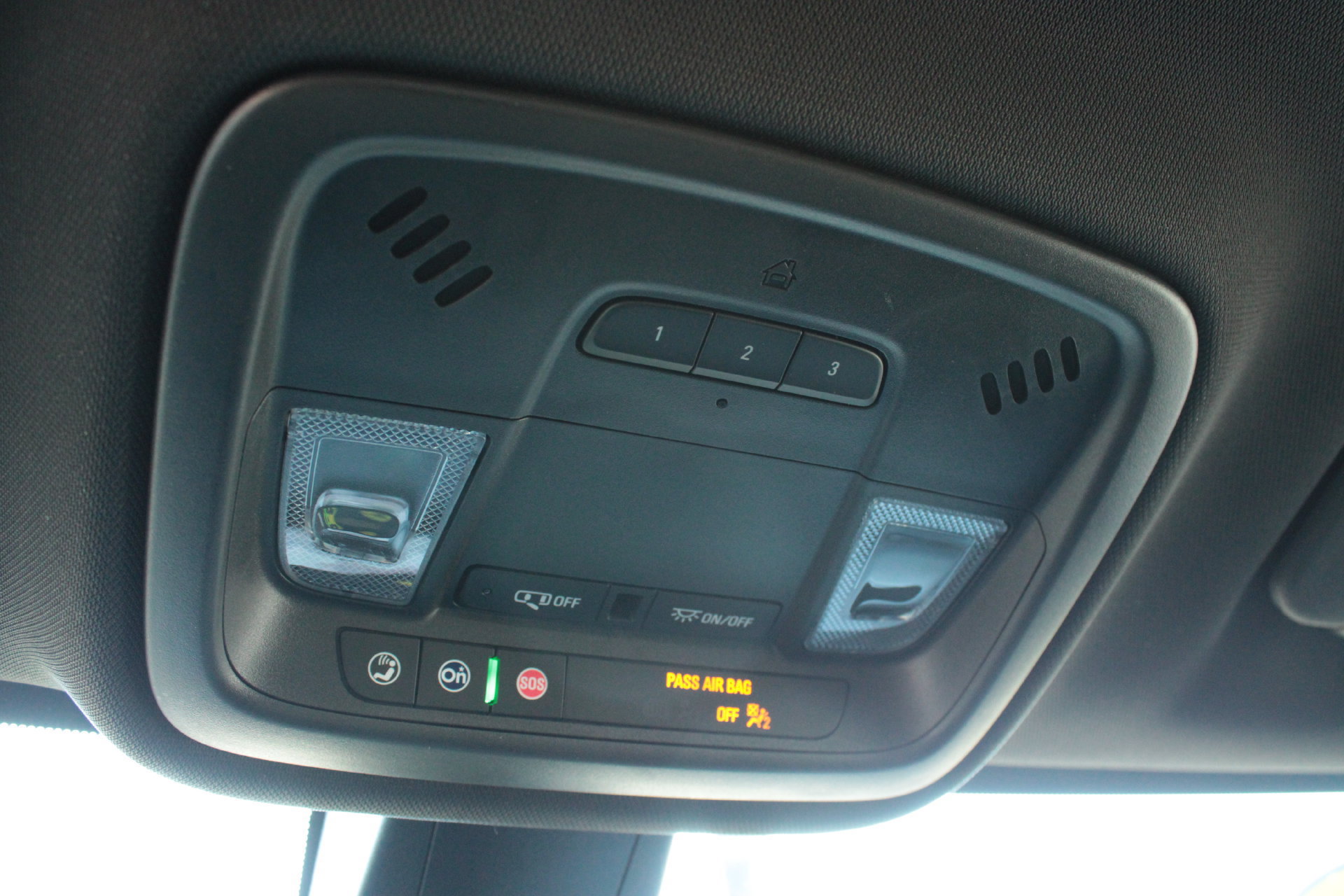 Used 2023 Chevrolet Traverse LT FWD image 55