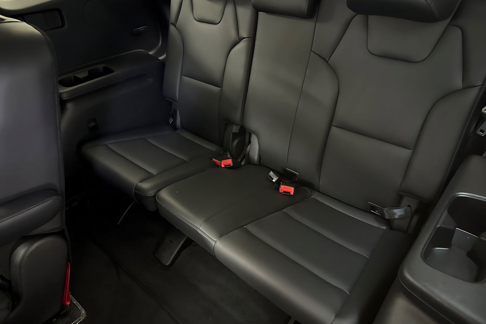 Used 2023 Kia Telluride EX w/ EX Captain's Chair Package FWD image 33