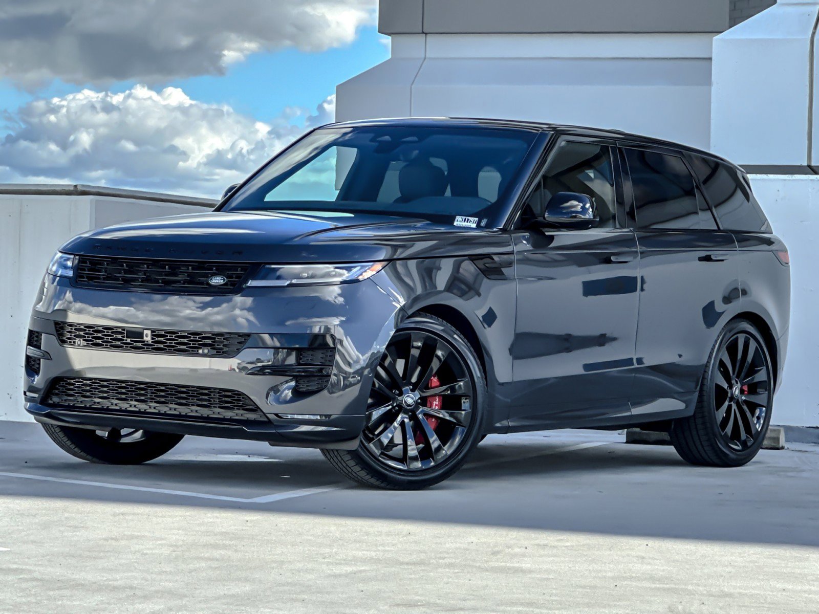 Used 2024 Land Rover Range Rover Sport Dynamic SE