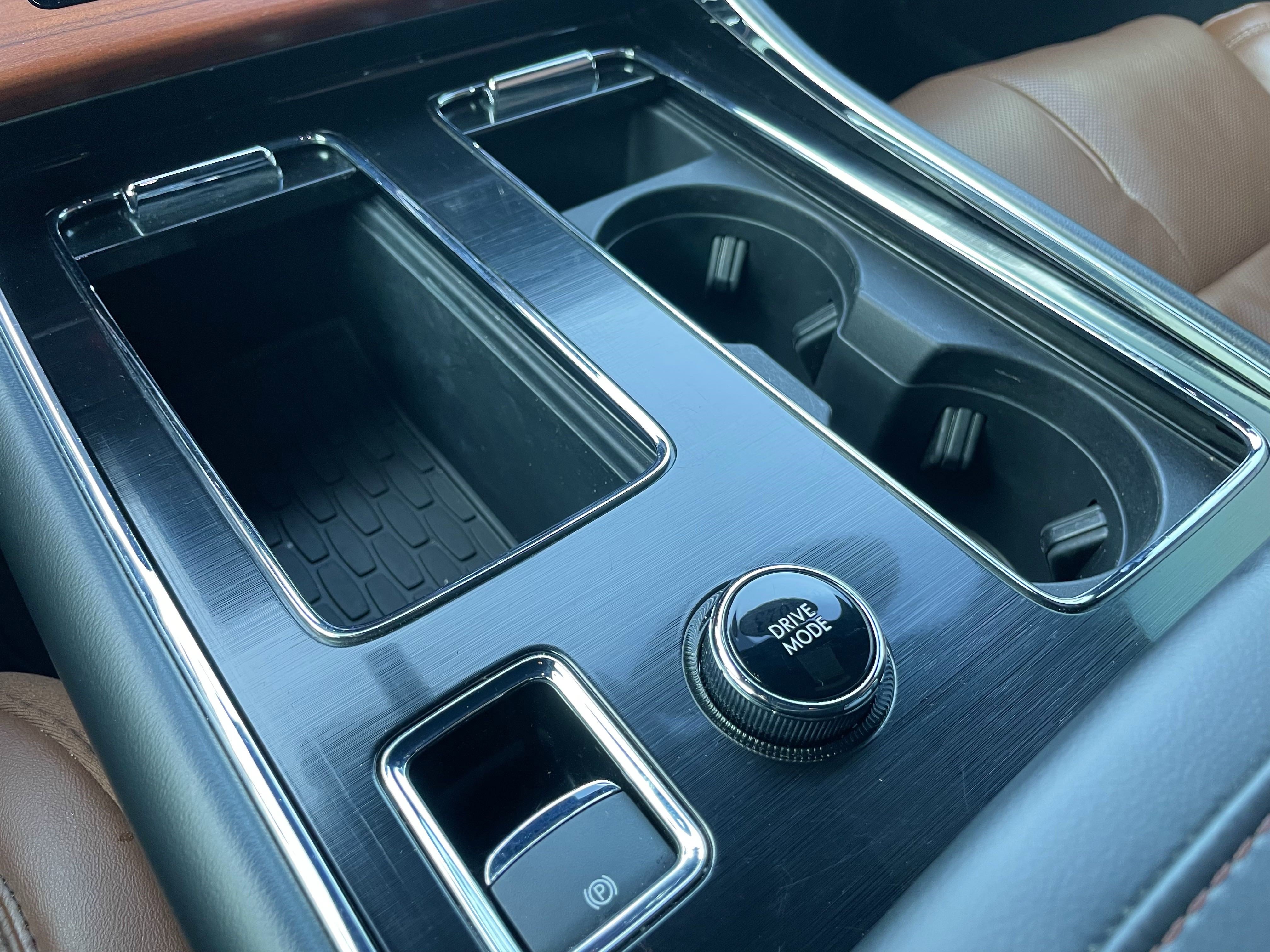 Used 2023 Lincoln Aviator Reserve w/ Equipment Group 201A image 42