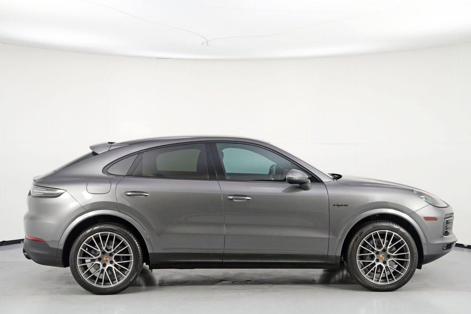 Used 2023 Porsche Cayenne E-Hybrid image 55