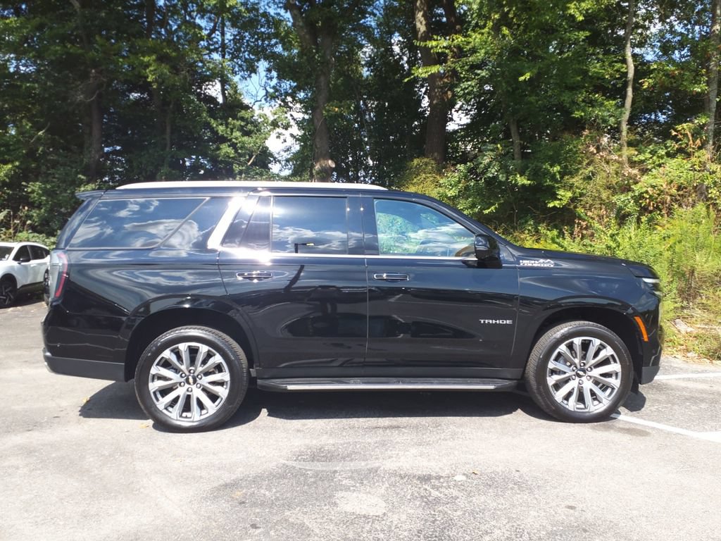 Used 2025 Chevrolet Tahoe High Country AWD/4WD image 8