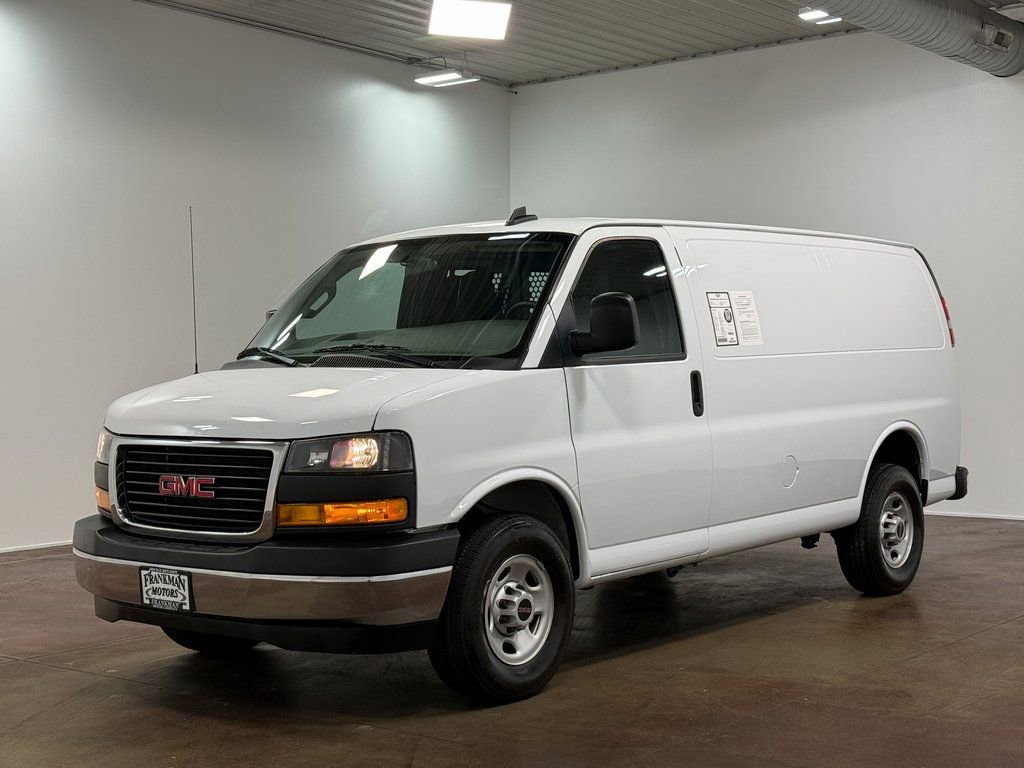 Used 2024 GMC Savana 2500 w/ Driver Convenience Package image 7