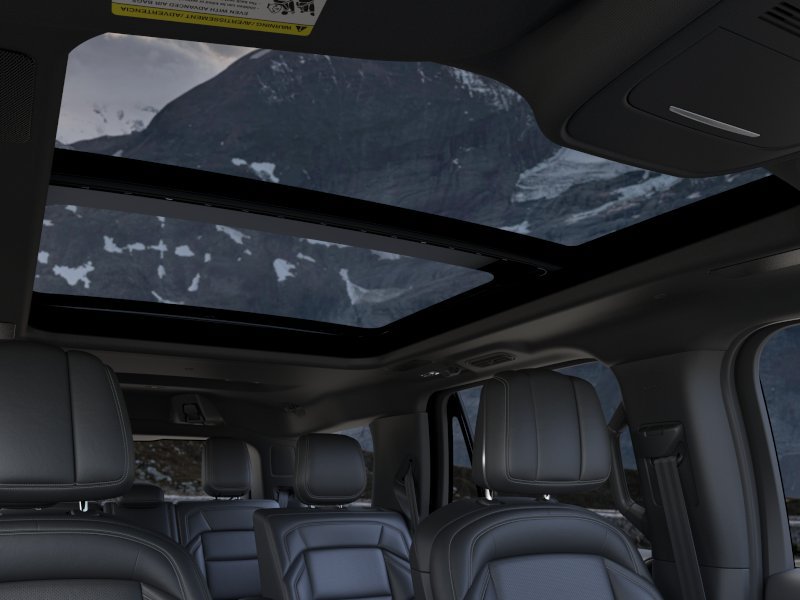 New 2026 Lincoln Navigator Reserve w/ Jet Appearance Package AWD/4WD image 22