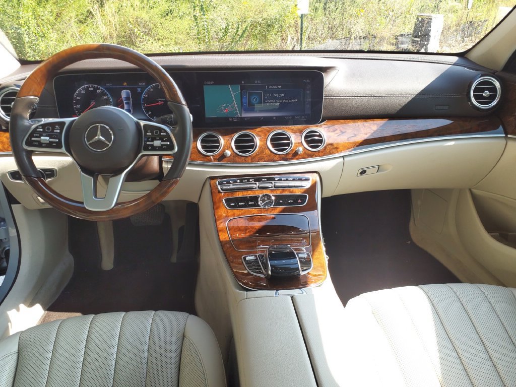 Used 2020 Mercedes-Benz E 350 4MATIC Sedan image 22