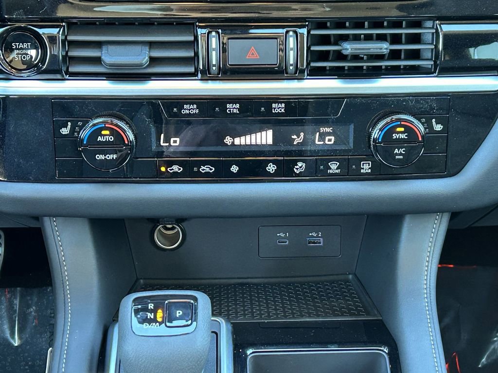 New 2025 Nissan Pathfinder SV image 14