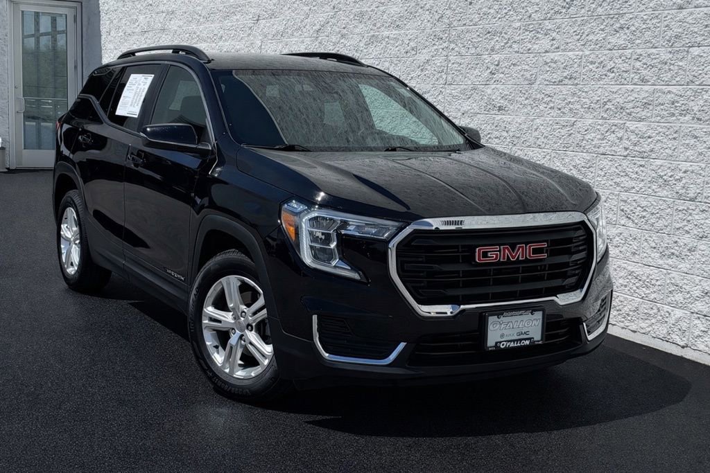 Used 2022 GMC Terrain SLE w/ Driver Convenience Package image 1