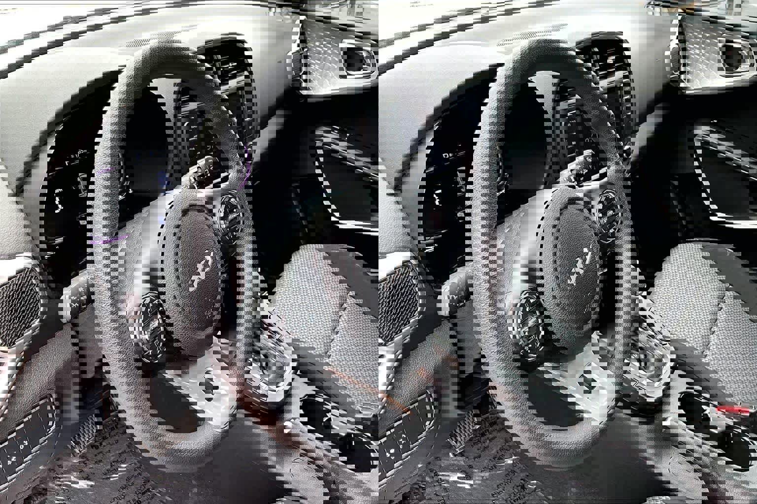 Used 2023 Kia Soul LX image 17