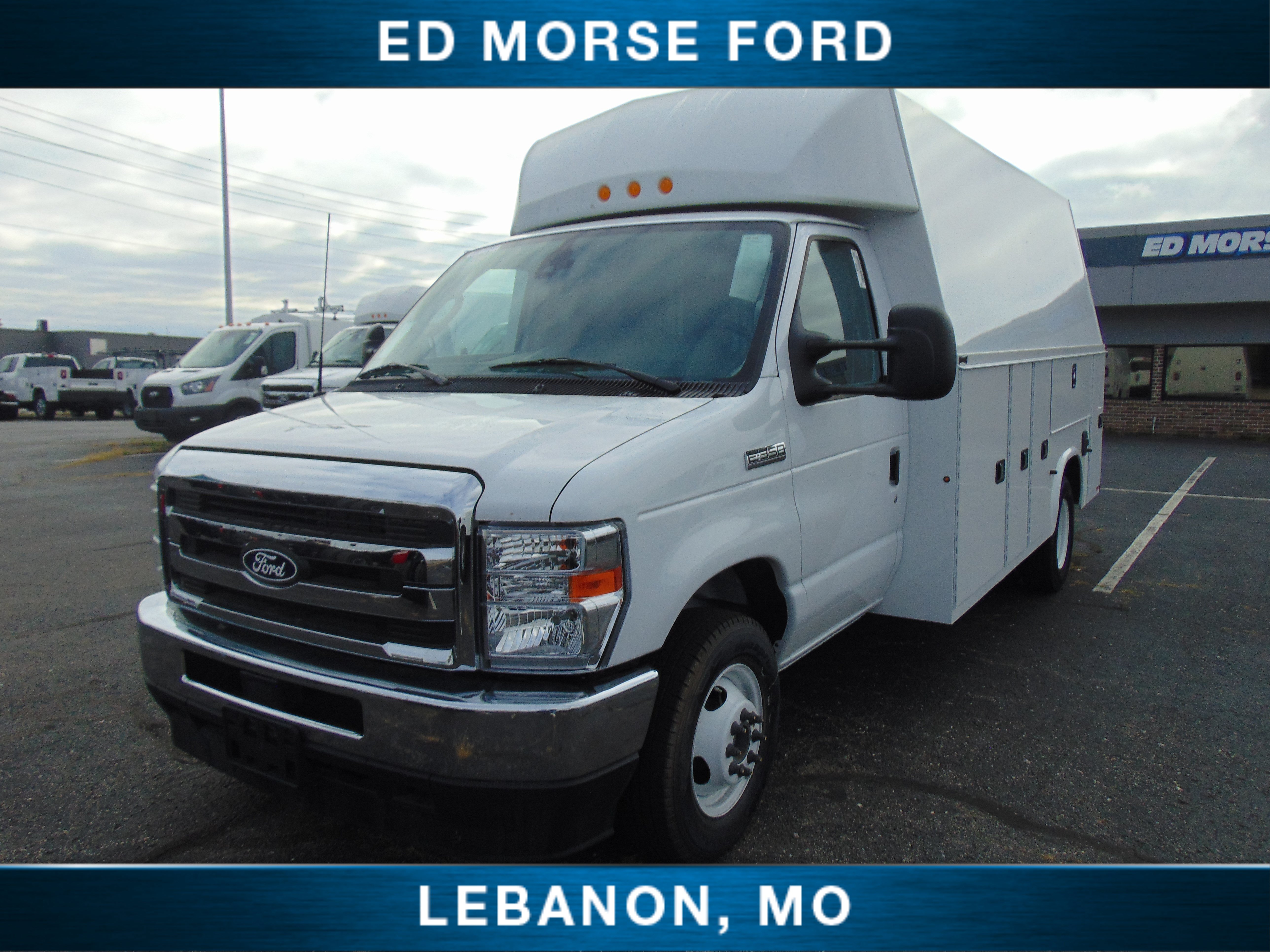 New 2027 Ford E-350 and Econoline 350 Super Duty w/ Power Equipment Group RWD image 1