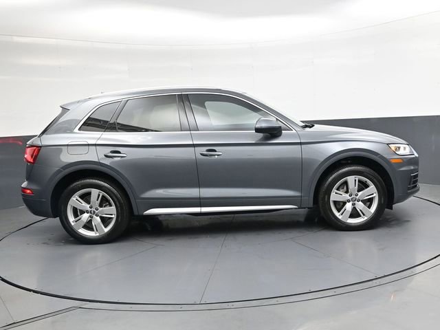 Used 2018 Audi Q5 2.0T Premium Plus w/ Premium Plus Package AWD/4WD image 3
