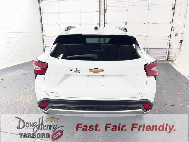 Used 2025 Chevrolet Trax LT image 7