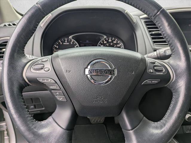 Used 2019 Nissan Pathfinder SV FWD image 16