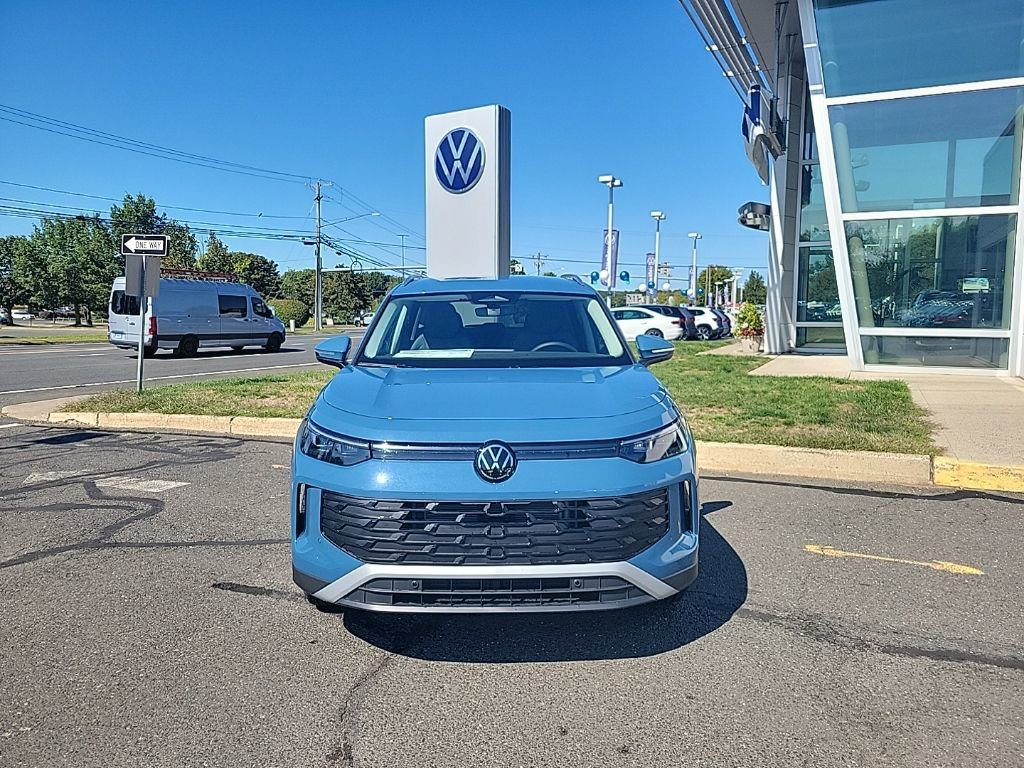 New 2025 Volkswagen Tiguan SE