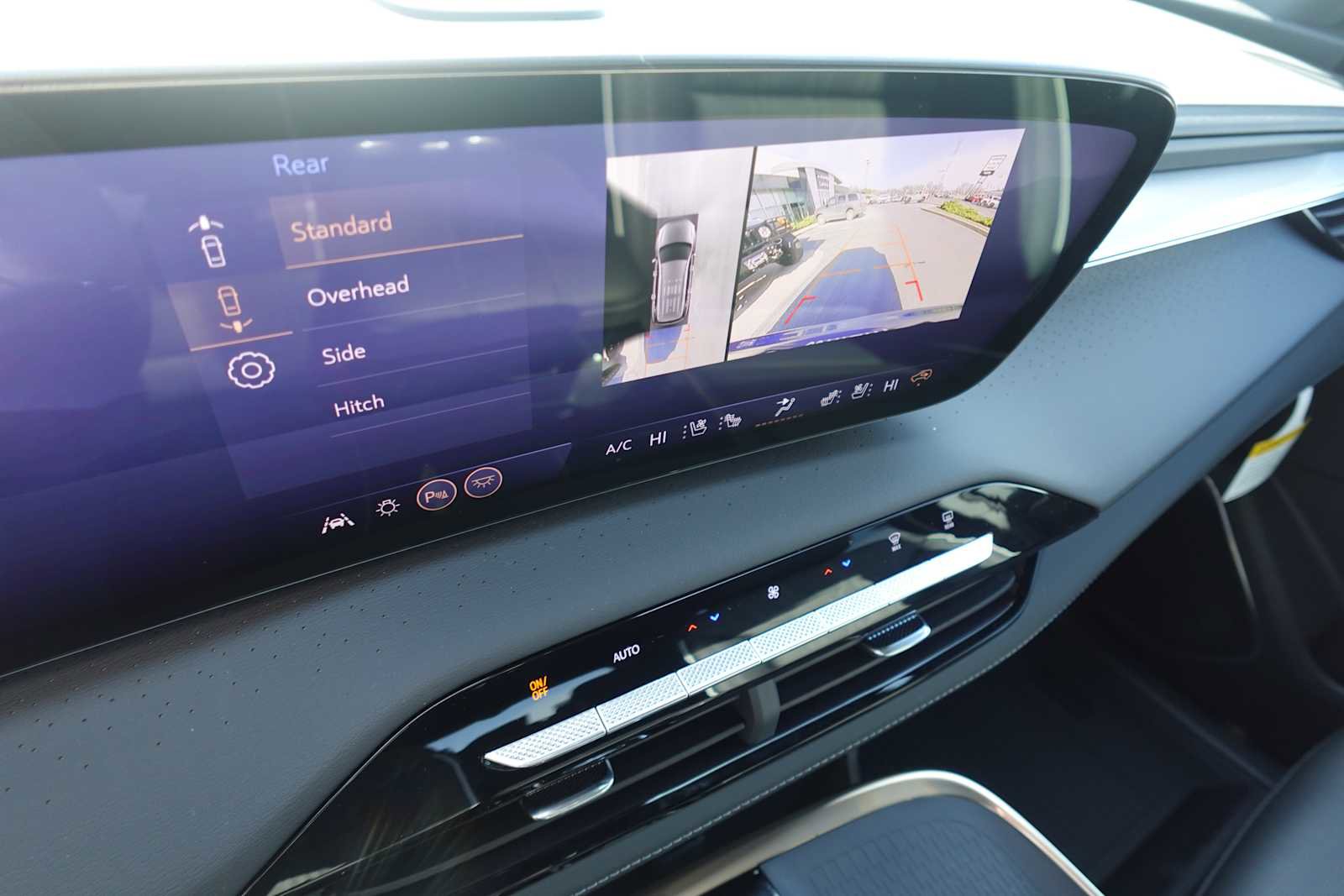 New 2026 Buick Enclave Avenir w/ Super Cruise Package AWD/4WD image 23