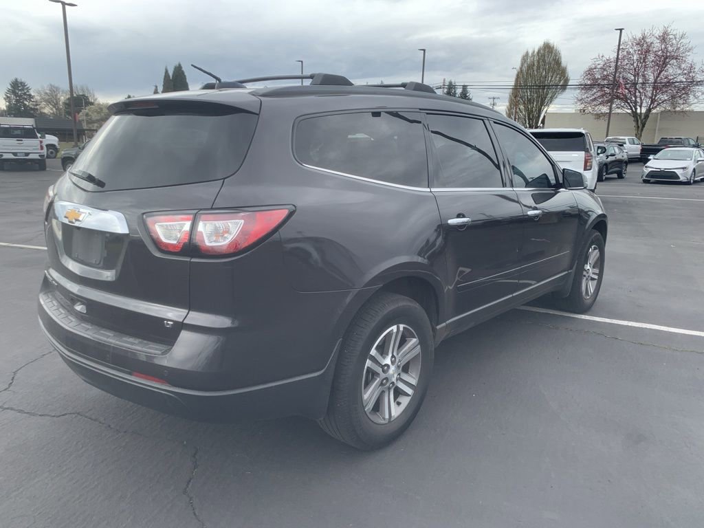 Used 2017 Chevrolet Traverse LT image 4