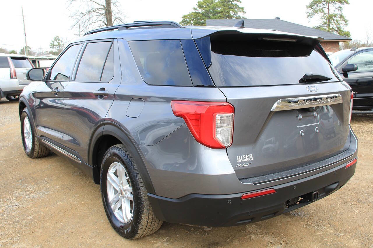 Used 2022 Ford Explorer XLT w/ Class IV Trailer Tow Package image 6