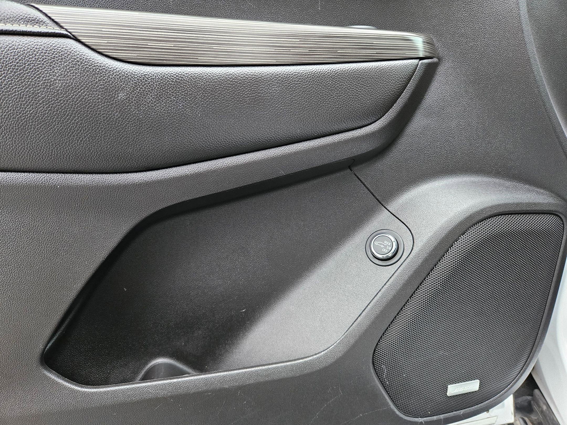 Used 2019 GMC Acadia SLT image 16