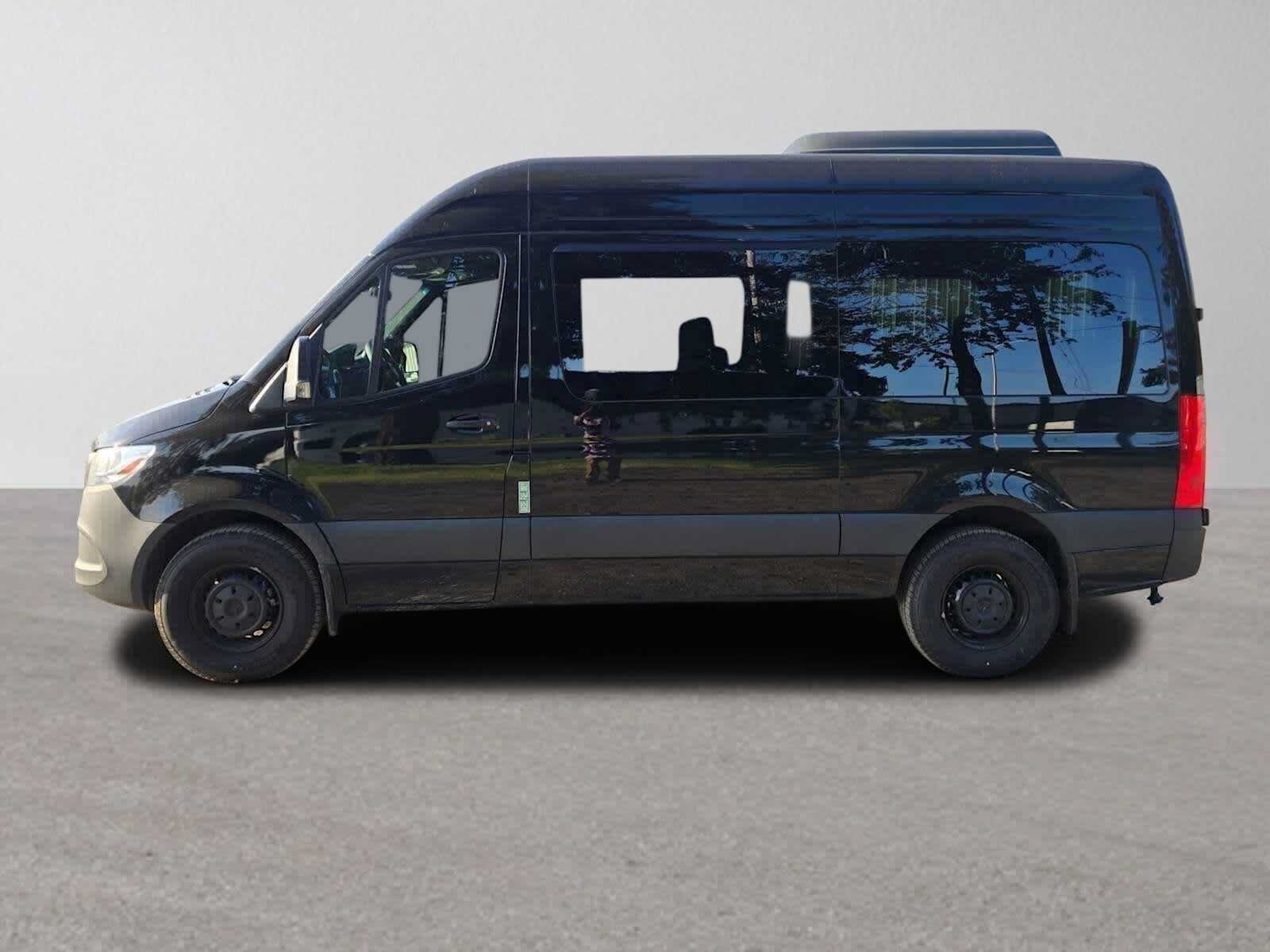 Used 2025 Mercedes-Benz Sprinter 2500 image 6
