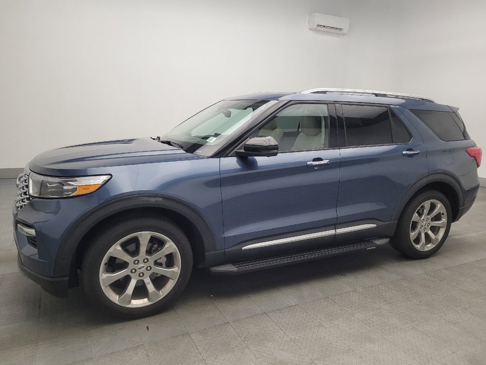 Used 2020 Ford Explorer Platinum w/ Premium Technology Package image 2