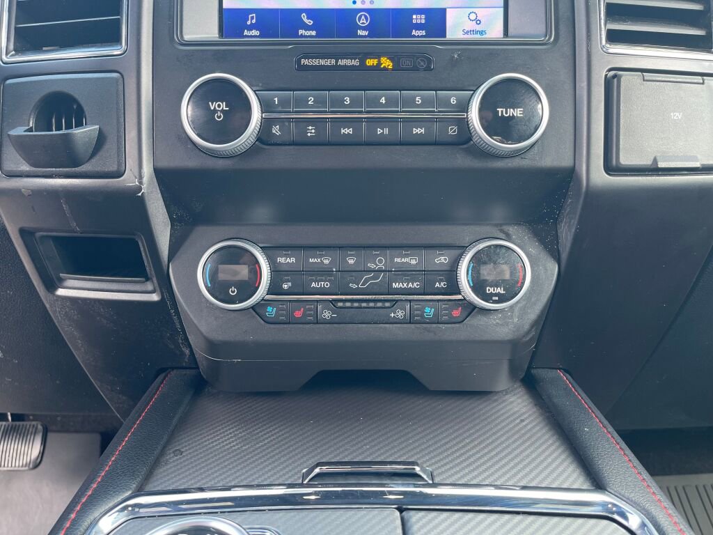 Used 2021 Ford Expedition Limited image 14