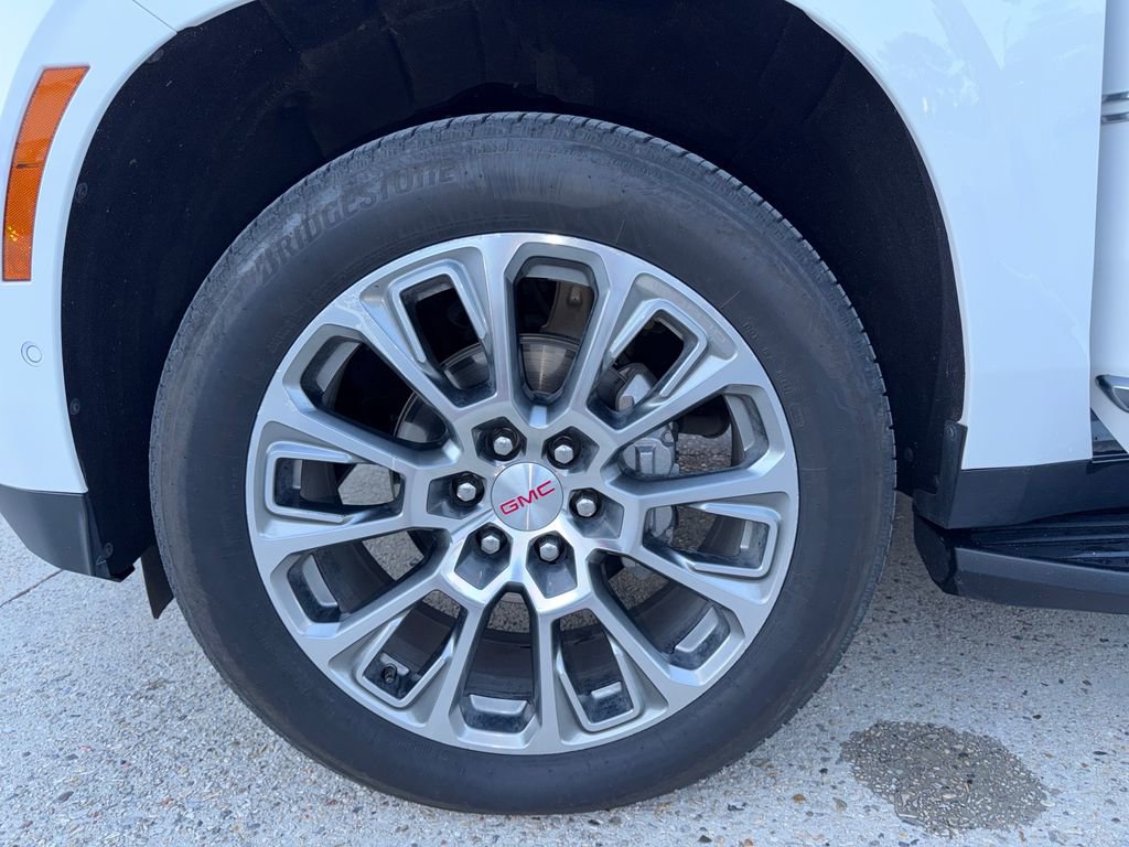 Certified 2025 GMC Yukon XL Denali image 29