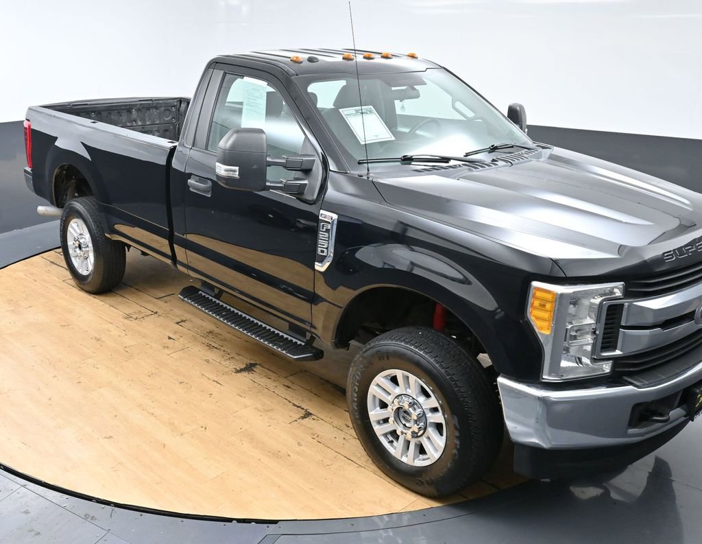 Used 2017 Ford F250 XL w/ STX Appearance Package AWD/4WD image 9