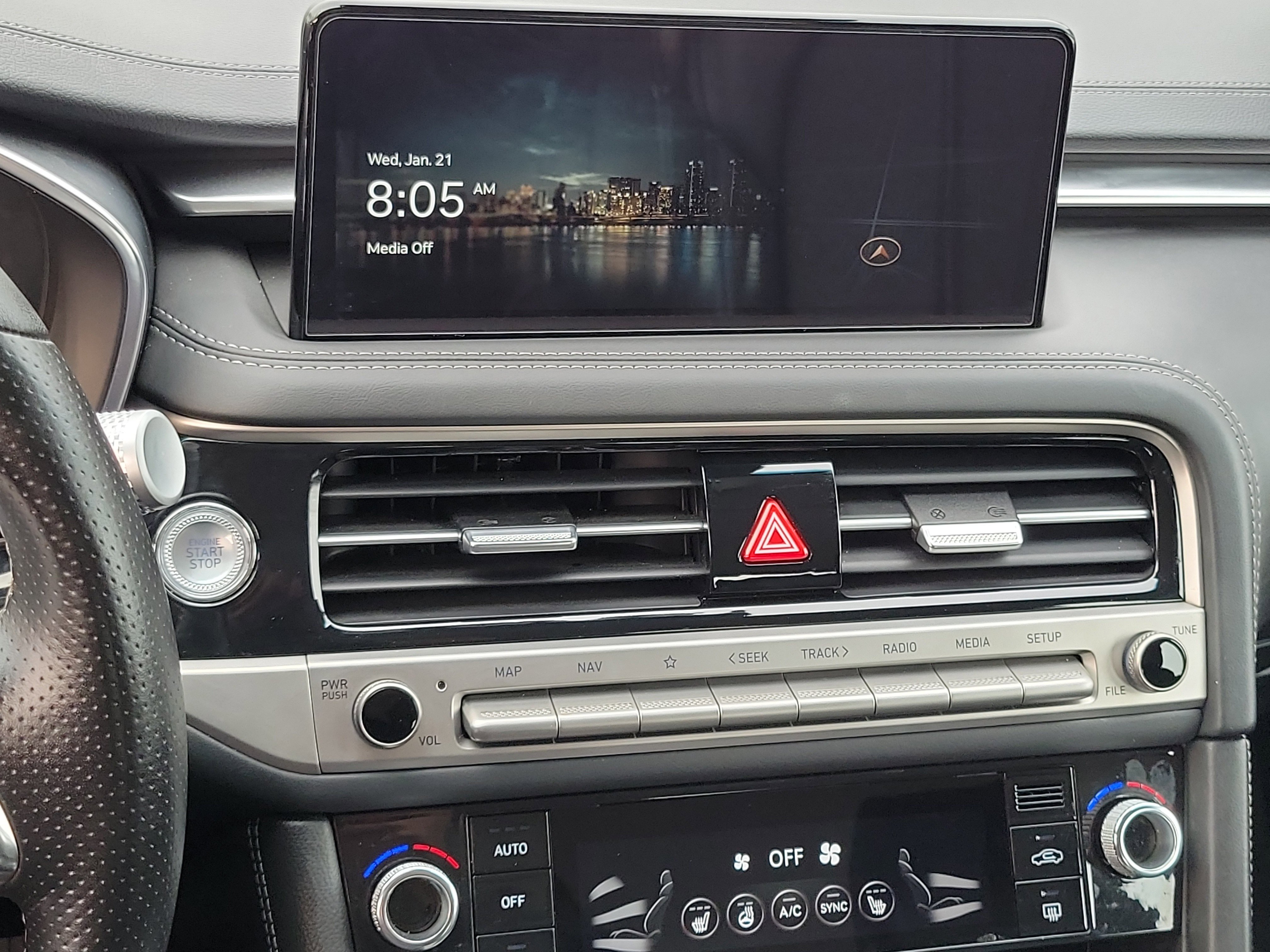 Certified 2025 Genesis G70 2.5T image 11