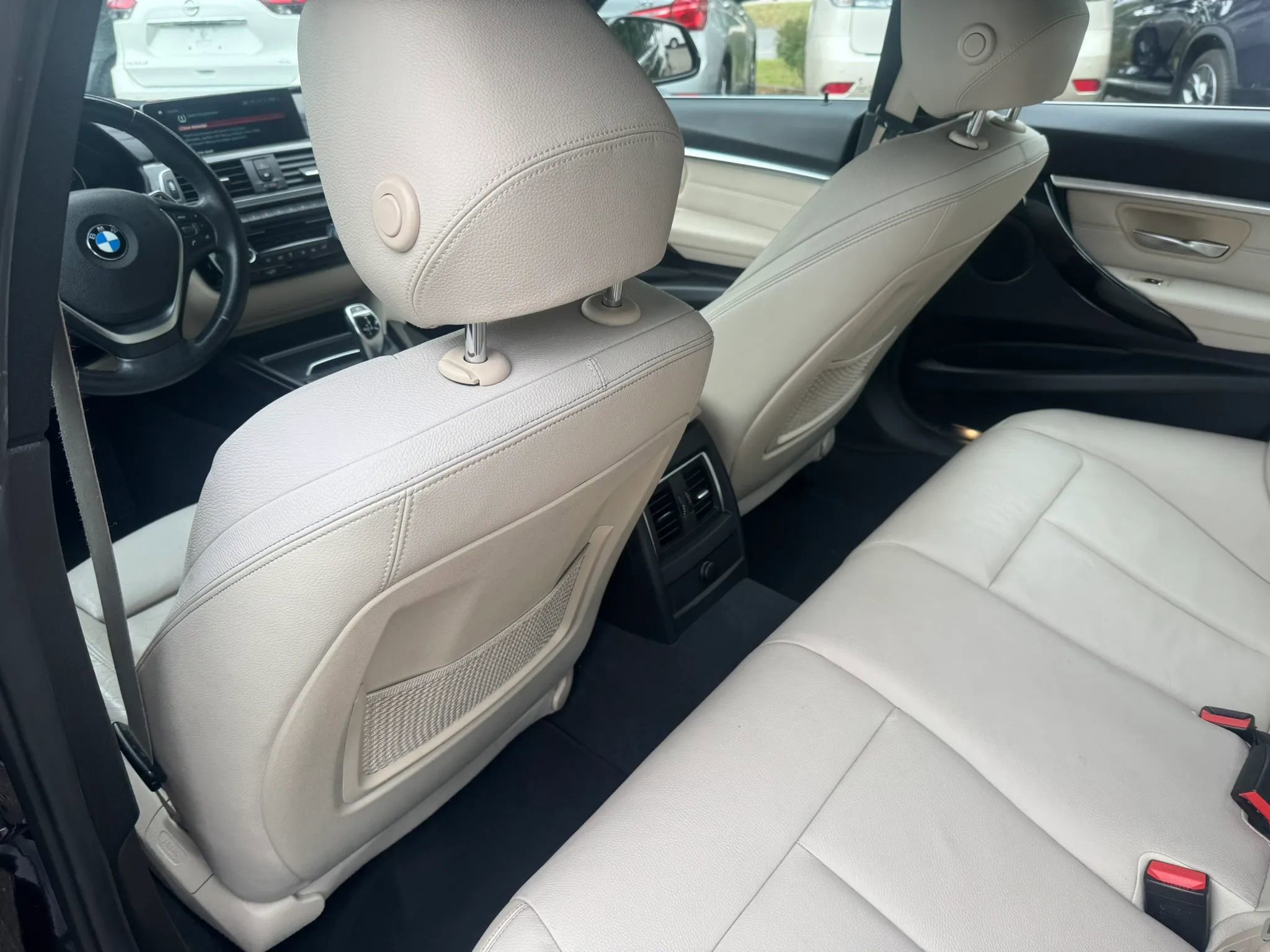 Used 2018 BMW 330i Sedan w/ Convenience Package RWD image 19