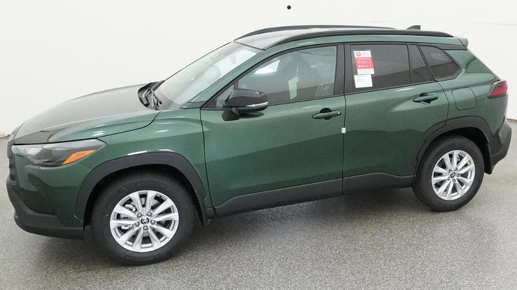 New 2026 Toyota Corolla Cross LE FWD image 5